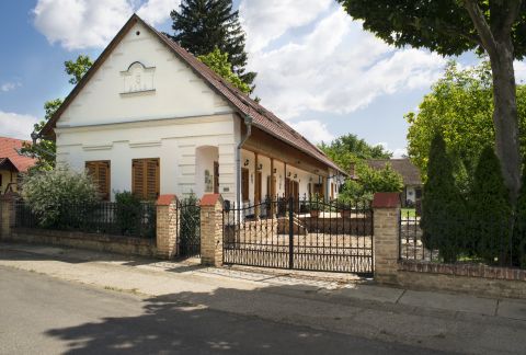 Eladó Vendéglátás 7347 Egyházaskozár 