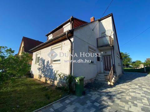 Eladó Ház, Baranya megye, Újpetre - Pécstől 20km-re eladó családiház
