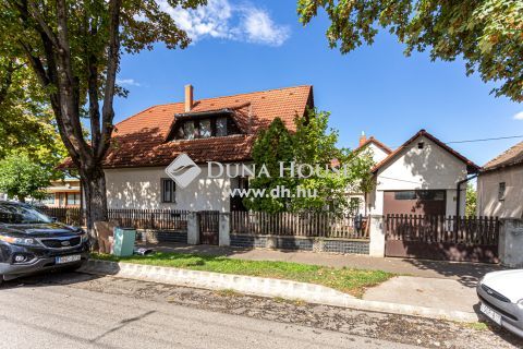Eladó Ház, Baranya megye, Pécs - Kertvárosi templom közelében