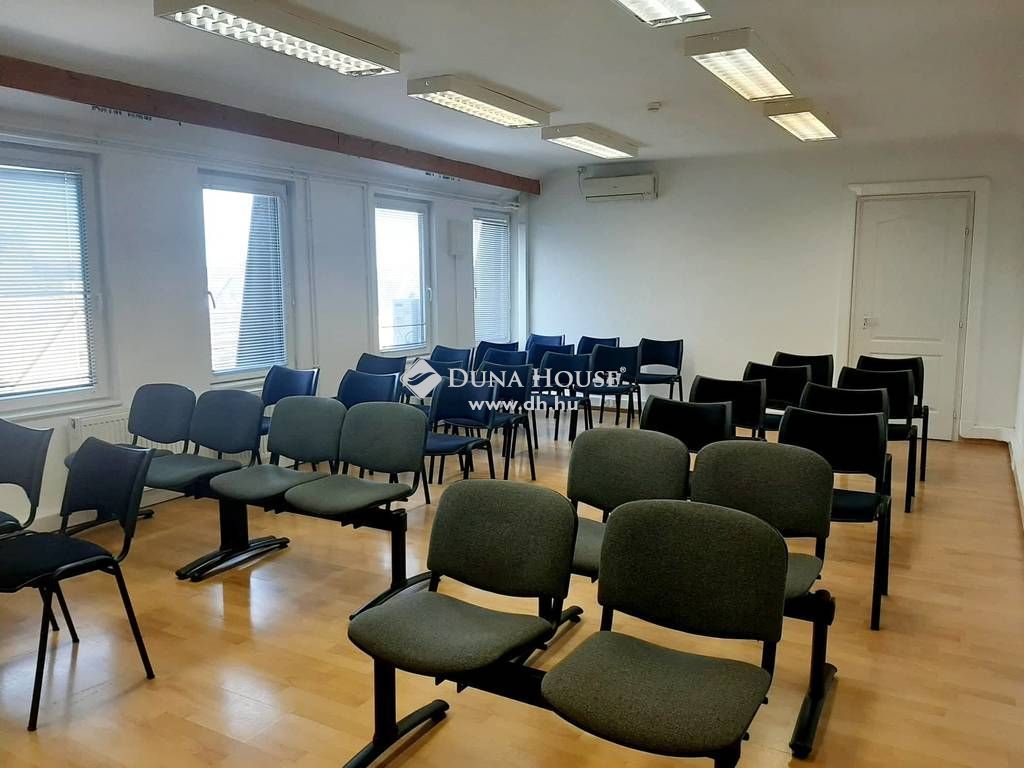 8000 Székesfehérvár , Székesfehérvár — 1/30