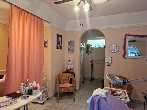 Eladó Üzlethelyiség 8640 Fonyód Balaton és központ közeli üzlethelyiség