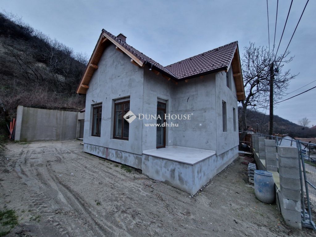 2030 Érd , Nappali+2 szobás 135nm családi ház, 398nm telken — 1/34