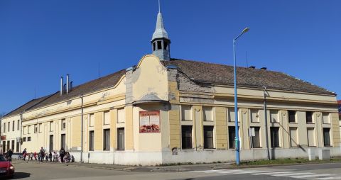 Eladó Ipari 6600 Szentes , Szentes központ