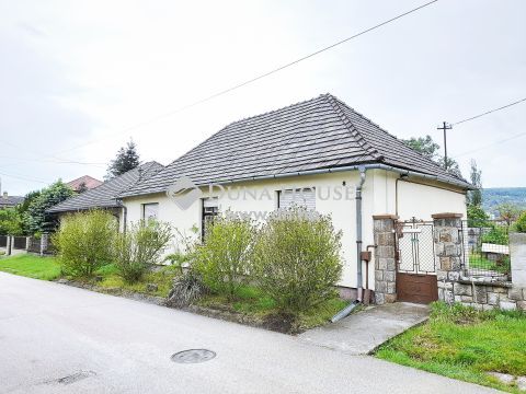 Eladó Ház, Komárom-Esztergom megye, Tatabánya - Bánhidán 3+fél szobás családi ház eladó