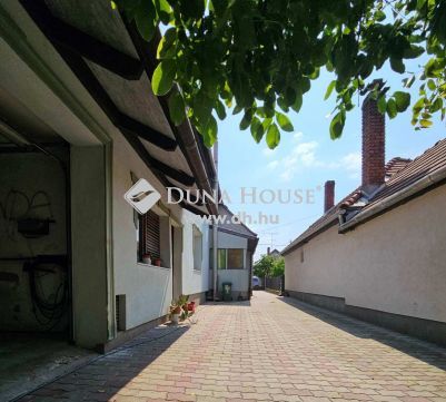 Eladó Ház, Komárom-Esztergom megye, Tatabánya