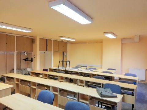 Eladó Iroda 4400 Nyíregyháza Autóbusz pályaudvar közelében