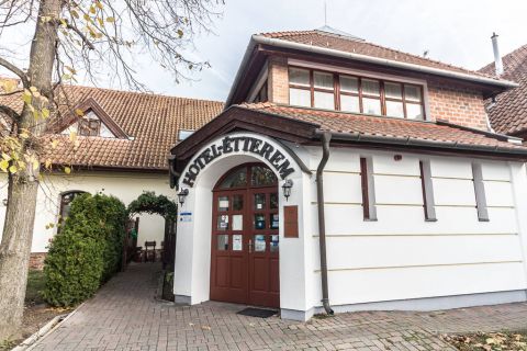 Eladó Vendéglátás 9700 Szombathely , Kertváros