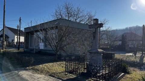 Eladó Üzlethelyiség 2647 Hont 