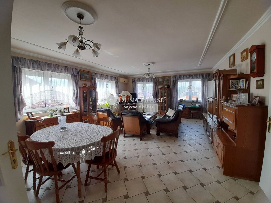 2112 Veresegyház , Fővégi rész — 1/29
