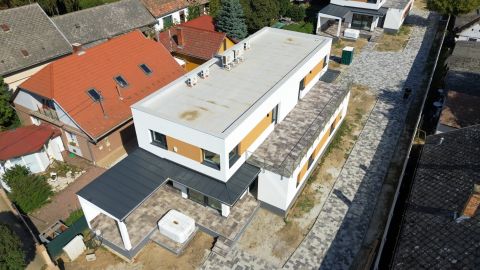 Eladó Ház 8624 Balatonszárszó Balatontól 400 méterre Újépítésű ikerház Eladó!!