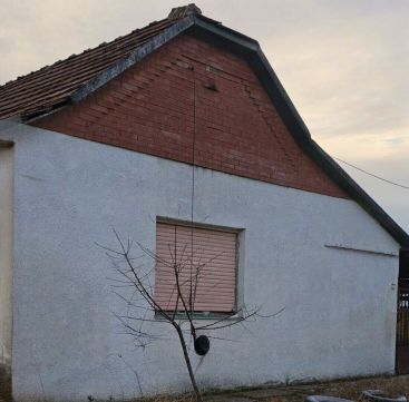 Eladó Ház 6085 Fülöpszállás , Eladó Fülöpszálláson egy felújításra váró családi ház!