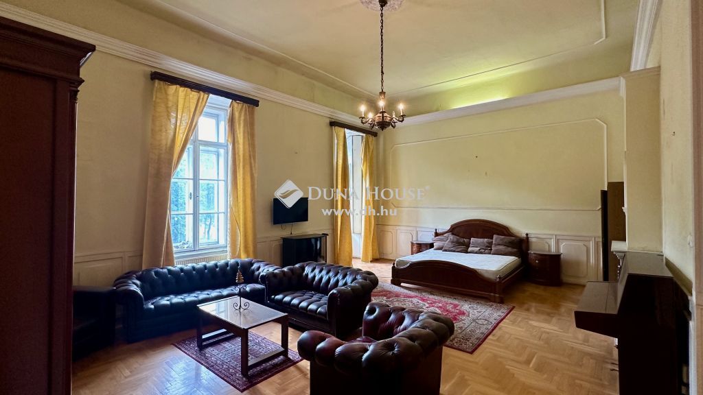 1051 Budapest 5. kerület , Felújítandó Belvárosi lakás a Legjobb Lokációval — 1/17