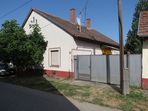 Eladó Ház 2750 Nagykőrös 