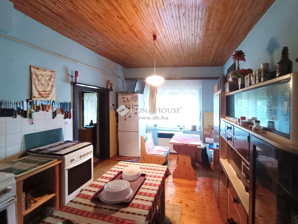 7720 Pécsvárad , Központ — 1/14