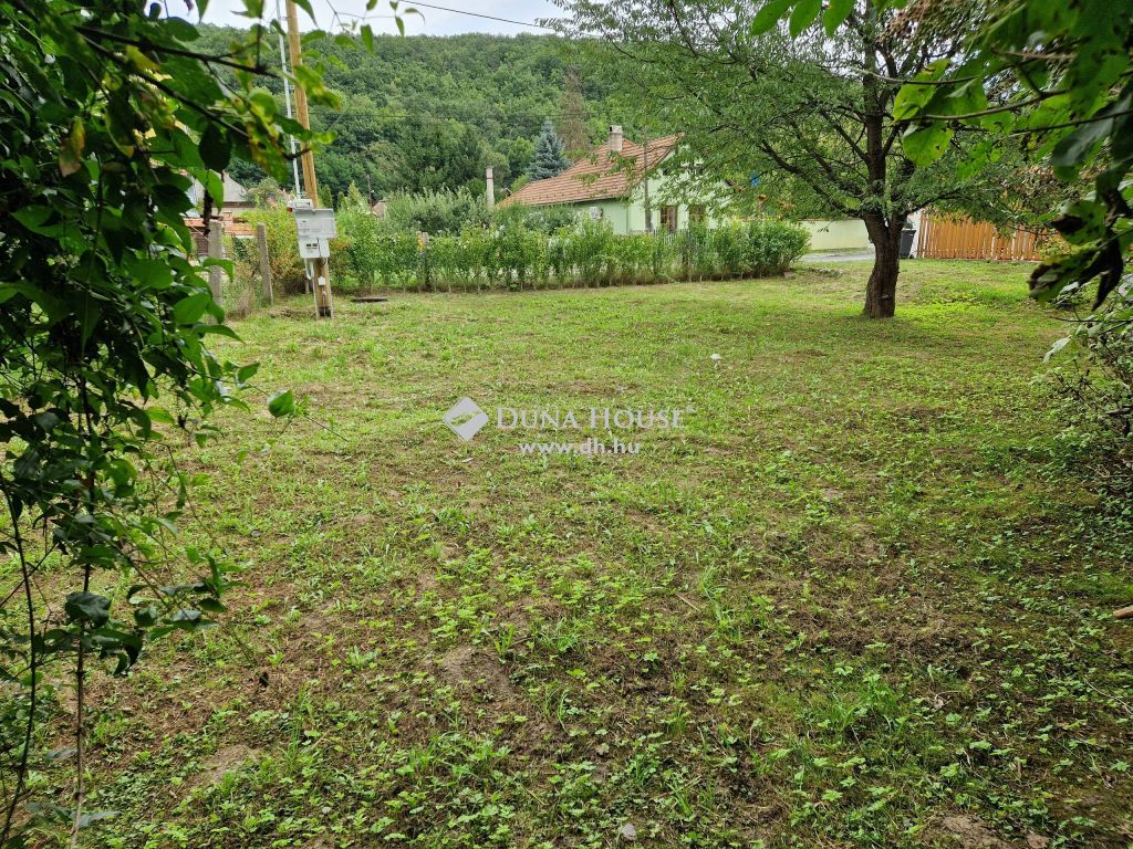 3323 Szarvaskő , Szarvaskőn PANORÁMÁS 1642 m2-es építési telek a KÖZPONTBAN eladó — 1/19