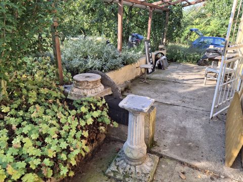 Eladó Ház 2464 Gyúró 