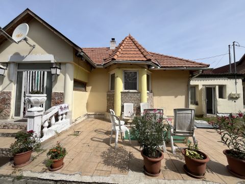 Eladó Ház 2509 Esztergom 