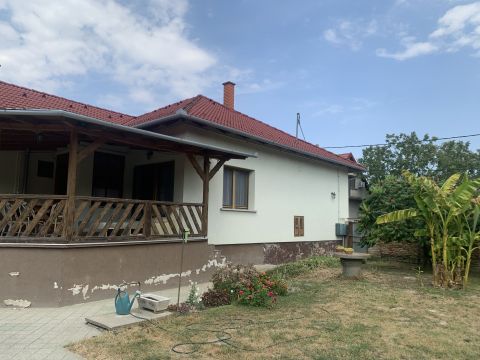 Eladó Ház 7132 Bogyiszló csendes utcájában