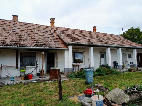 Eladó Ház 5111 Jászfelsőszentgyörgy Jászfelsőszentgyörgy Központ közelében 3 szobás 72  nm-es ház eladó
