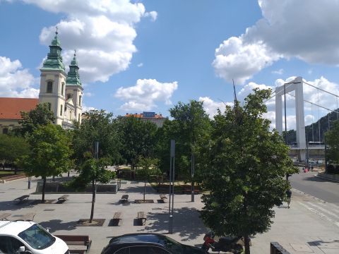 Kiadó Iroda 1056 Budapest 5. kerület 
