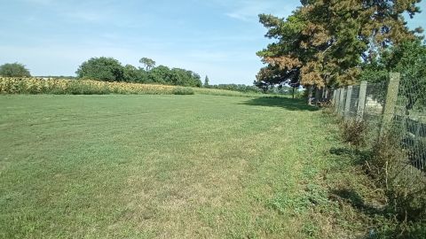 Eladó Telek 8171 Balatonvilágos , Csendes Környék