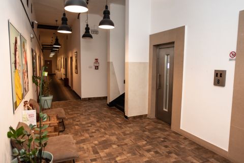 Eladó Iroda 1137 Budapest 13. kerület , IRODAHÁZ 1 EMELETE