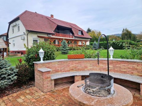 Eladó Ház 8315 Gyenesdiás , Alsógyenes, Balatontól 800 m-re