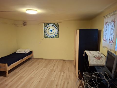 Kiadó Lakás 8087 Alcsútdoboz 