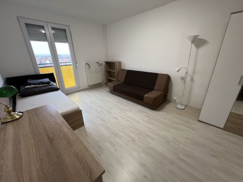Kiadó Lakás 7623 Pécs 