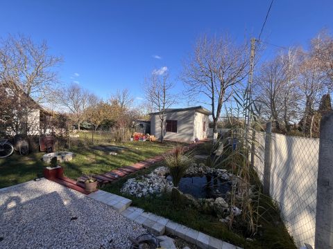 Eladó Mezőgazdasági 8172 Balatonakarattya , Nyaraló ELADÓ!