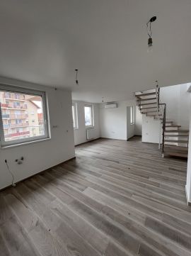 Eladó Lakás 3200 Gyöngyös , Gyöngyös Deli tó közelében