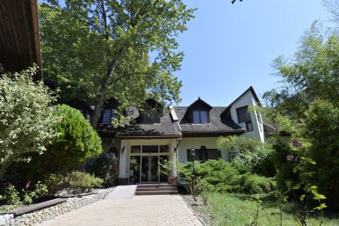 Eladó Vendéglátás 6524 Dávod , Dávod