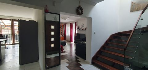 Eladó Ház 1238 Budapest 23. kerület Duna parthoz közel