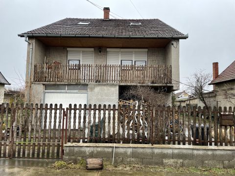 Eladó Ház 5465 Cserkeszőlő 