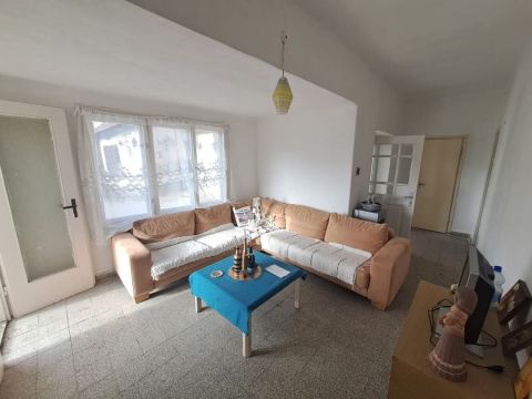 Eladó Ház 8693 Lengyeltóti , Központ közeli családi ház