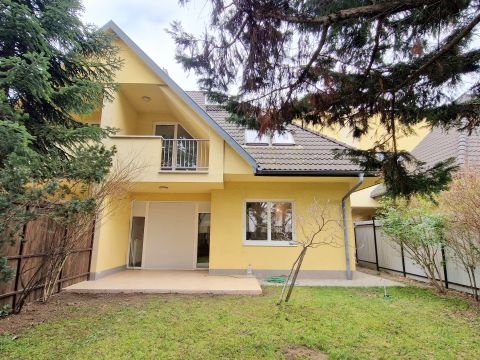 Eladó Lakás 1182 Budapest 18. kerület 