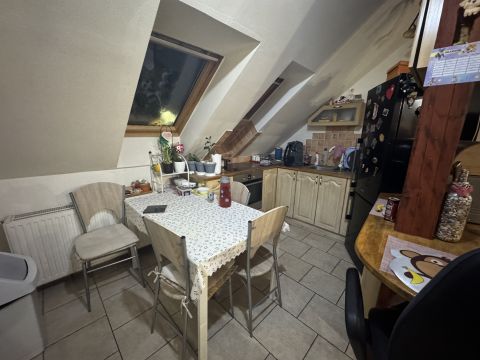 Eladó Lakás 2600 Vác Vácon, Dunától pár percre, Főtér melletti tetőtéri lakás!!!