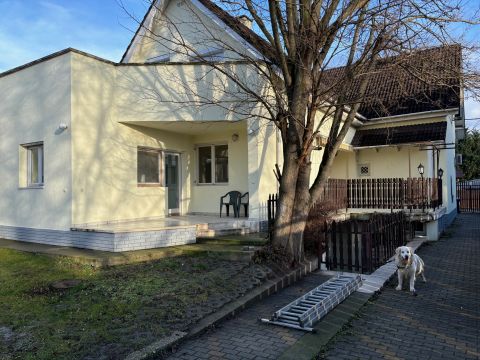 Eladó Lakás 1185 Budapest 18. kerület , Lakás a Béke tér közelében 2
