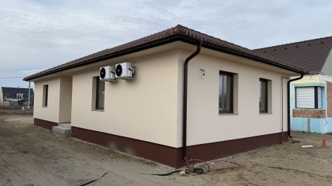 Eladó Ház 6000 Kecskemét 