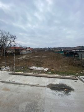 Eladó Telek 2113 Erdőkertes Aszfaltos út, központi hely!