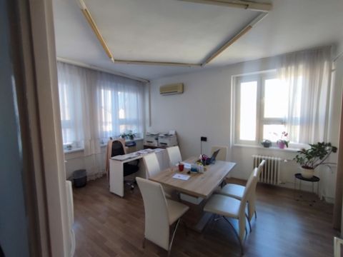 Eladó Iroda 7621 Pécs 