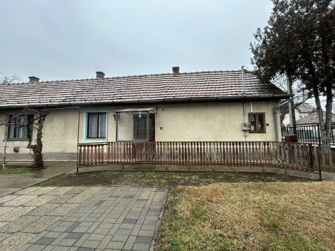 Eladó Ház 2220 Vecsés 
