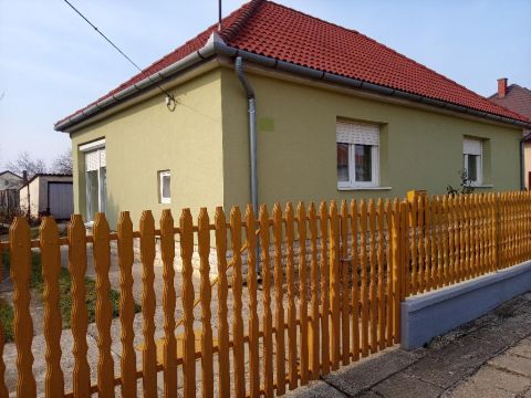 Eladó Ház 7200 Dombóvár , 7200 Dombóvár, Újdombóvár