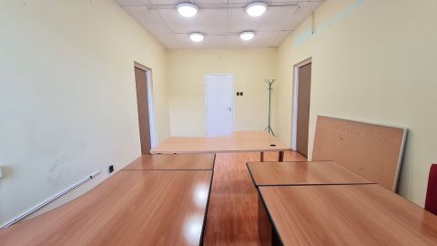 Kiadó Iroda 8900 Zalaegerszeg 