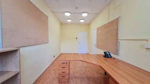 Kiadó Iroda 8900 Zalaegerszeg 