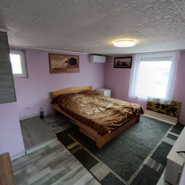 Eladó Ház 6000 Kecskemét , Úrihegy 