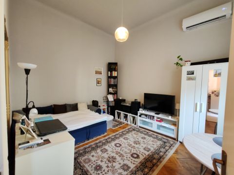 Eladó Lakás 1084 Budapest 8. kerület 