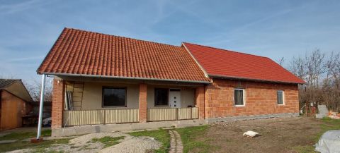 Eladó Ház 6647 Csanytelek , 6647 Csanytelek, Csendes