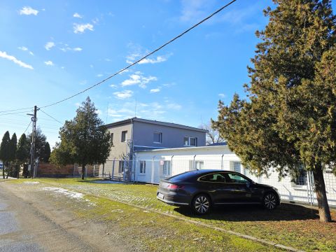 Eladó Ipari 7630 Pécs , Gyárvárosi össz. 430 nm-es üzem