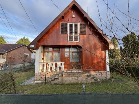 Eladó Ház 2330 Dunaharaszti , ParadicsomSzigeten vízpart közeli nyaraló állandó lakhatásra